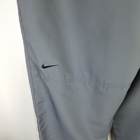 Nike dark heather gray windbreaker pants size med - Picture 4 of 7